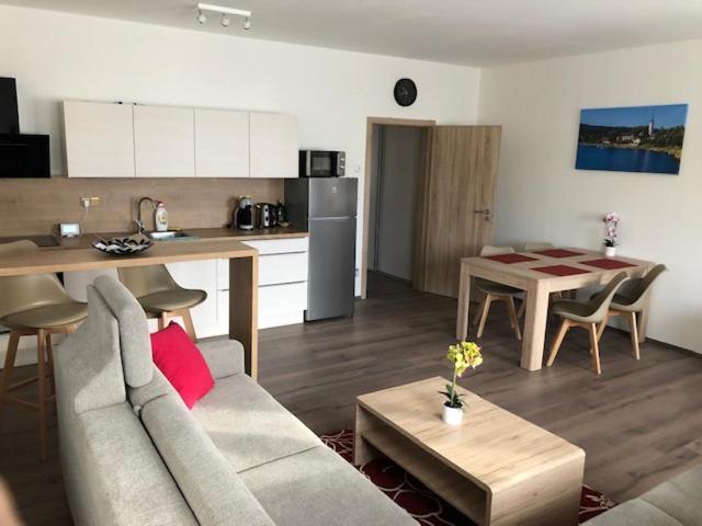 Apartmán Papeto Frymburk Exteriér fotografie